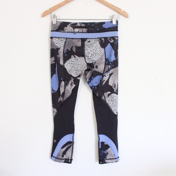 Lululemon Inspire Crop II Art Pop Black Multi Size 4 - Picture 3 of 7